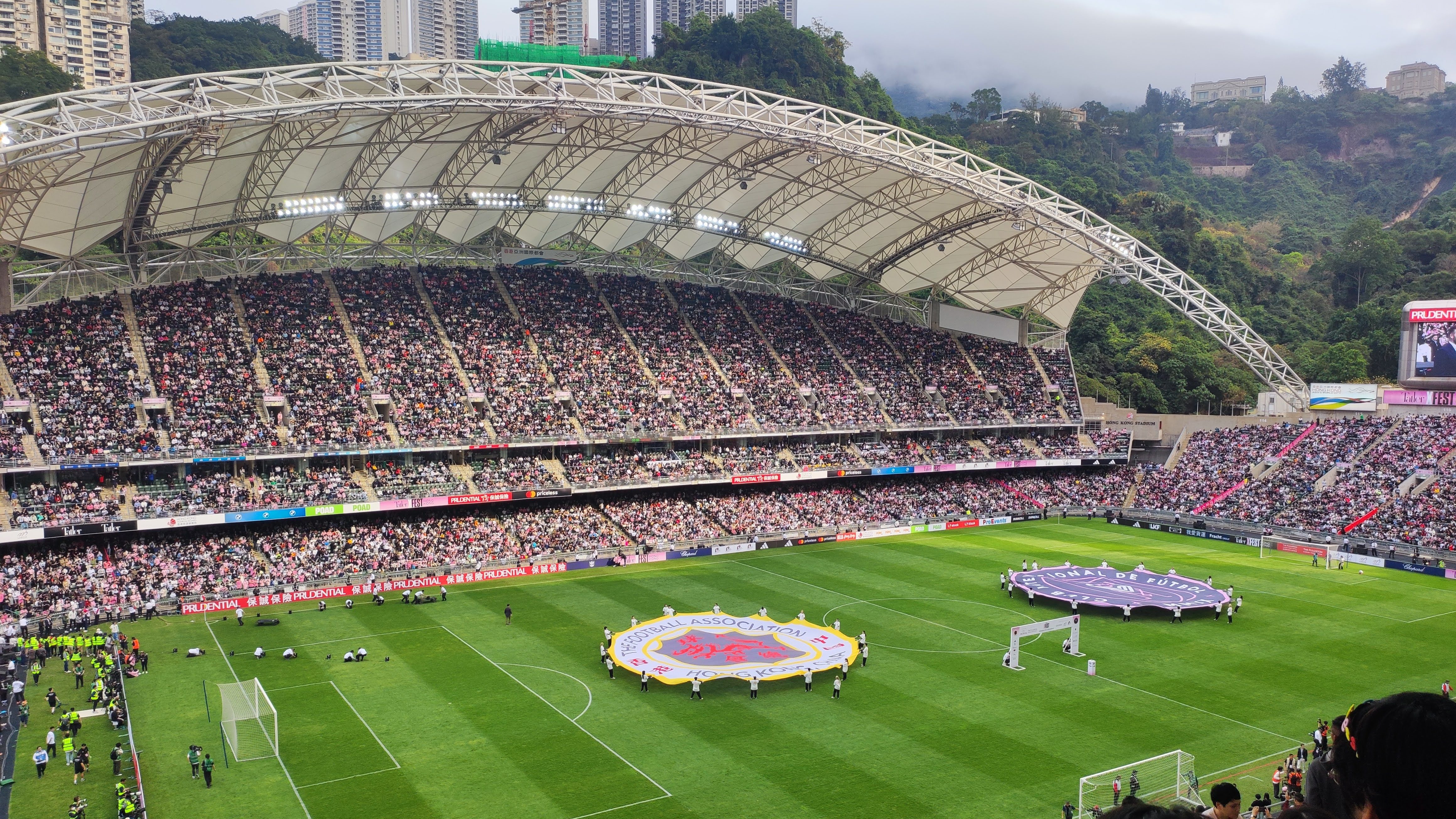 Hong Kong stadium full with unhappy fans as Messi & Inter Miami create PR drama