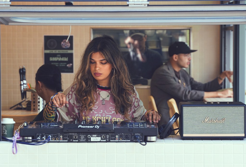 Smileywor1d x Sleepyhead&nbsp;(a)